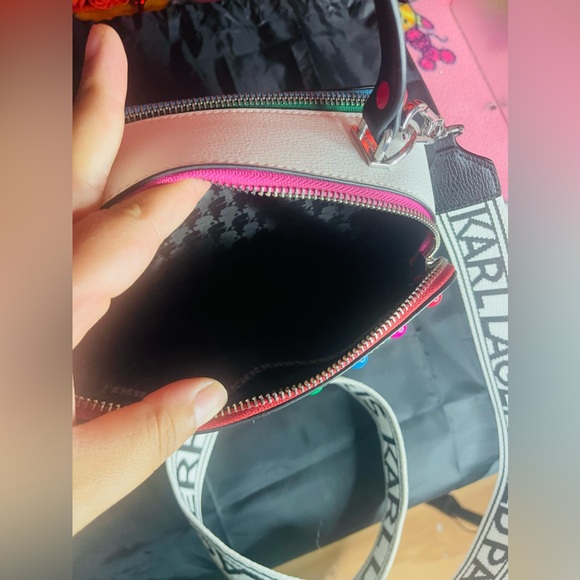 Karl Lagerfeld Simone Crossbody - Picture 9 of 9